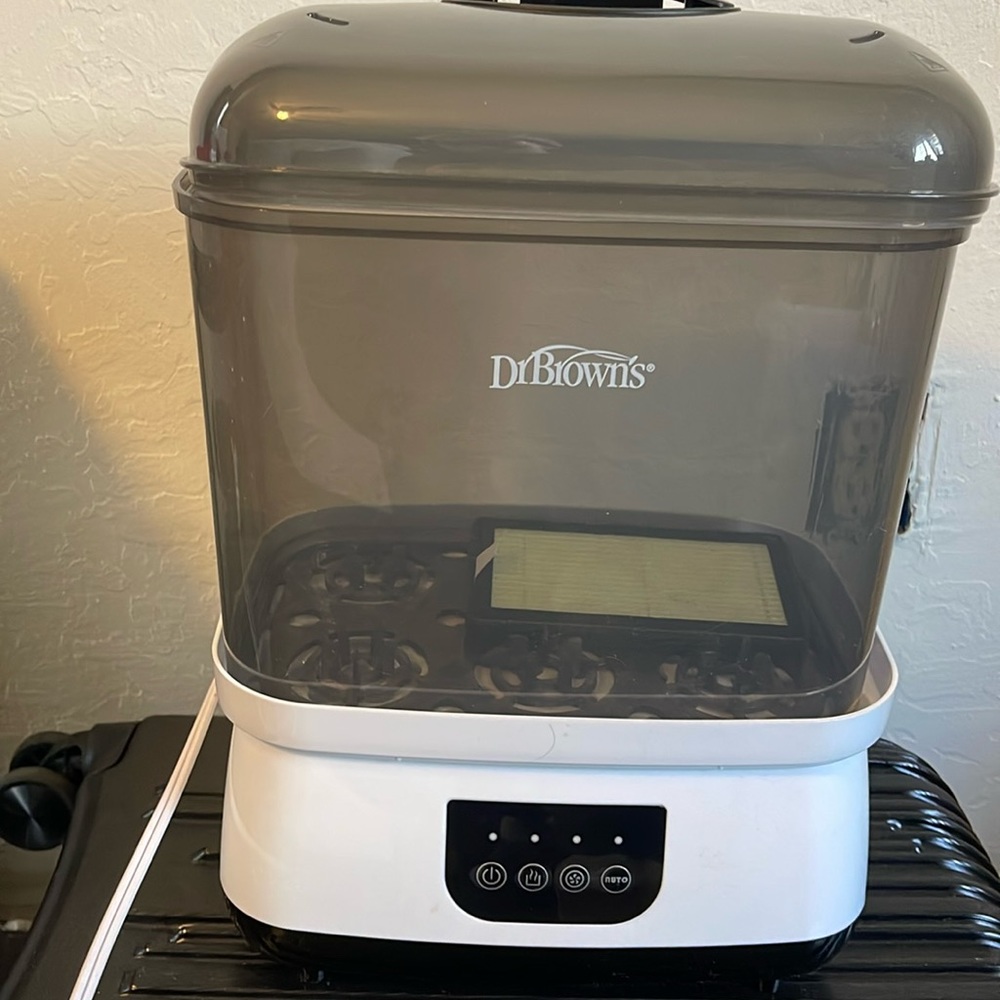 Dr. Browns sterilizer for baby products